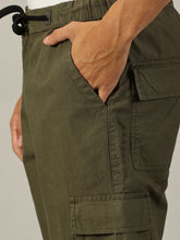 Load image into Gallery viewer, Relaxed Fit Linen Cargo Trousers Oive
