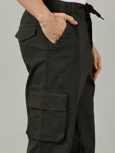 Load image into Gallery viewer, Relaxed Fit Linen Cargo Deep Olive