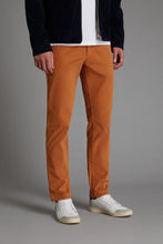 Load image into Gallery viewer, An Everyday Classic Brushed Amber Stretch Men Chinos - Mark Morphy