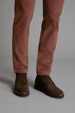 Load image into Gallery viewer, An Everyday Classic Brushed Tobacco Stretch Men Chinos - Mark Morphy