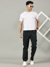 Load image into Gallery viewer, Relaxed Fit Cargos Moss Green
