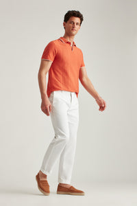 An Everyday Classic White Stretch Men Chinos