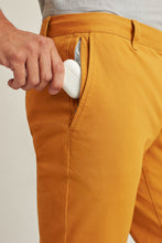 Load image into Gallery viewer, An Everyday Sandalwood Amber Stretch Men Chinos
