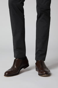 An Everyday Classic Charcoal Stretch Men Chinos - Mark Morphy