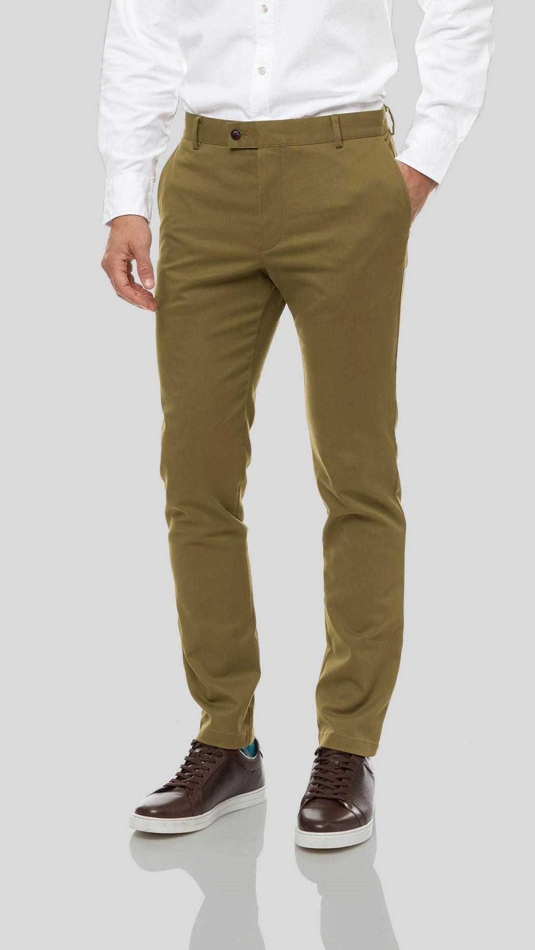 An Everyday Classic Moss Green Stretch Men Chinos